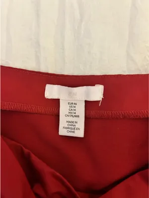 Box H&M skirt thumbnail 2