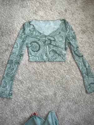 Paisley cropped top. S Green thumbnail 8