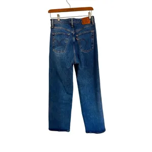 LEVI'S Ribcage Straight Jeans in Medium Blue Wash Size 29 W/27 L thumbnail 2