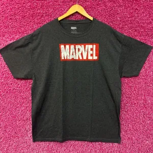 Marvel Logo Comic Book Tshirt size XL  thumbnail 1