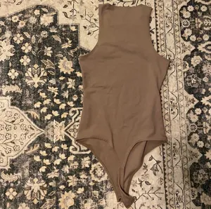 Abercrombie & Fitch halter neck bodysuit thumbnail 4