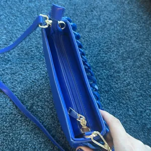Blue purse with blue chain detailing thumbnail 6