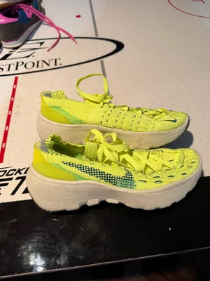 Nike Women’s Space Hippie 04 Sneakers refresh volt thumbnail 5