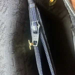 Vtg YSL Yves Saint Laurent Midnight Navy Blue Triangle Flap Crossbody Bag France thumbnail 8