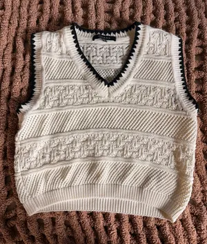 Strut & Bolt Cream Crochet Knit Sweater Vest Black Scallop Trim M thumbnail 1