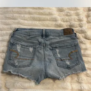 American Eagle Outfitters Blue Jean Shorts Distressed Cut-Off thumbnail 2