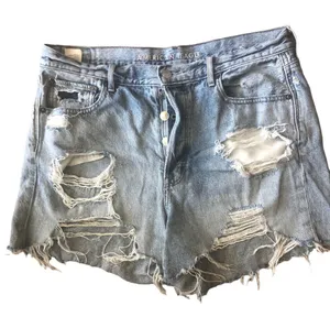 American Eagle 90’s Boyfriend Distressed Button Fly Jean Shorts Z30 thumbnail 1