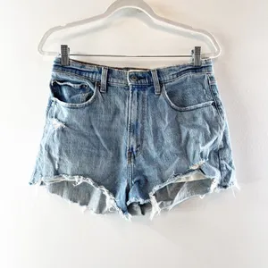 Abercrombie & Fitch Curve Love Raw Hem High Rise Denim Mom Shorts Blue 30 / 10 thumbnail 3