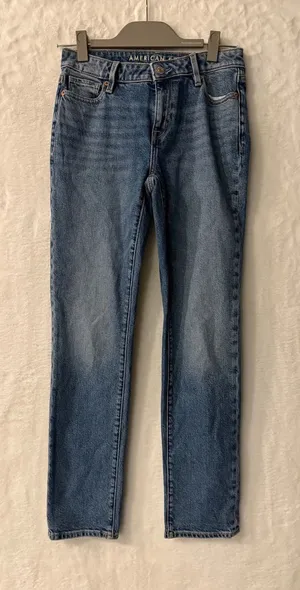 American Eagle Stretch Straight Leg Jeans Womens 000‎ Medium Wash Blue Denim NWT thumbnail 1