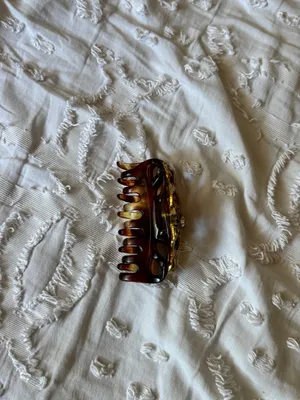 Set of 3 Decorative Vintage Hair Claw Clips- Gold toned thumbnail 10