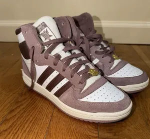 Size US 7 Women’s Adidas Top Ten RB High Casual Sneaker Shoe White Pink. thumbnail 1