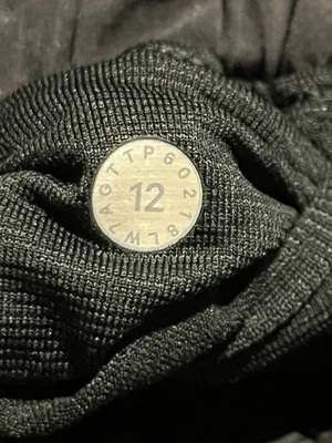 Lululemon Hotty Hot Short II *Long 4" - Black (First Release) thumbnail 4