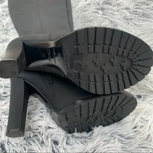 Milan Runway high knee boots Fall 2011 size 38 thumbnail 13