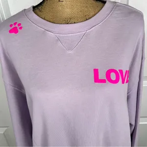 Sz L Wildfox Lavender “Dogs Love Me” Graphic Crewneck Sweatshirt NWT $108 MSRP thumbnail 4