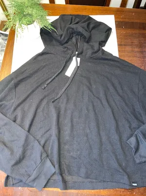 Victoria's Secret New woman’s size medium woman’s black hoodie (has snag see pic) thumbnail 1