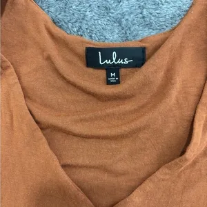 Lulus Rust Orange Deep V-Neck Long Sleeve Puff Shoulder Bodysuit Size Medium‎ thumbnail 4