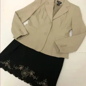 Tan 2‎ Button Lined Blazer by Rafaela - Size 4P thumbnail 1