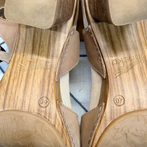Dansko Tan Leather Buckle Clog Sandals Wood Grain Block Heel‎ Womens 40 EU thumbnail 9