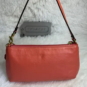COACH y2k Ashley Mini Purse Wristlet Mini Purse thumbnail 2