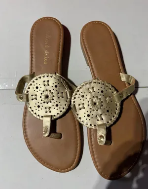 Altar'd State Metallic Gold Circular Medallion Toe-Post Sandals thumbnail 1