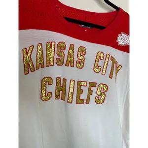 National Football League Kansas City Chiefs Red Gold Glitter Jersey Top Size Medium thumbnail 6