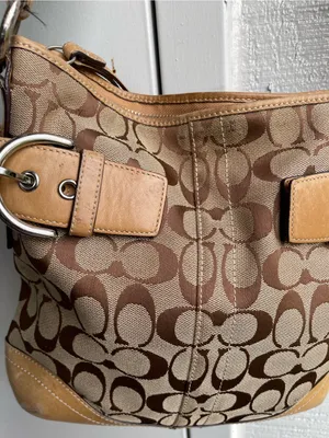 Coach Signature Canvas and Leather Soho 3574 shoulder purse thumbnail 8