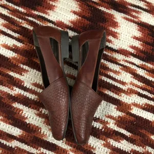 90s Vintage Brown genuine leather woven braided fisherman loafers flats shoes pointed toe ballet #cottagecore #boho Measurement in pics thumbnail 4