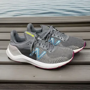 New Balance VENTR Gray Women's Running Shoes Size 9.5B thumbnail 2