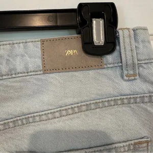 New Zara Ripped Denim Mini Skirt Sz L Distressed Hem Light Blue NWT thumbnail 9