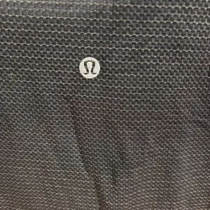 Lululemon TIED & TRUE TEE! thumbnail 4