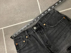 Levi’s 501® ORIGINAL FIT HIGH RISE JEAN SHORTS size 24 thumbnail 4