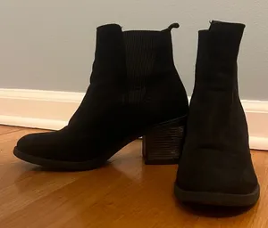 Faux suede Aldo booties thumbnail 1