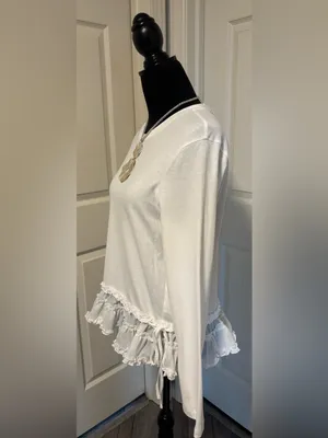 NWT Fate White Boutique T-Shirt Top Ruffled Sheer Hem Side-tie Ribbon Details thumbnail 2
