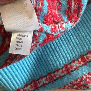 NWT Loft‎ Women’s Crewneck Vibrant Knit Sweater Blue Red XS thumbnail 10