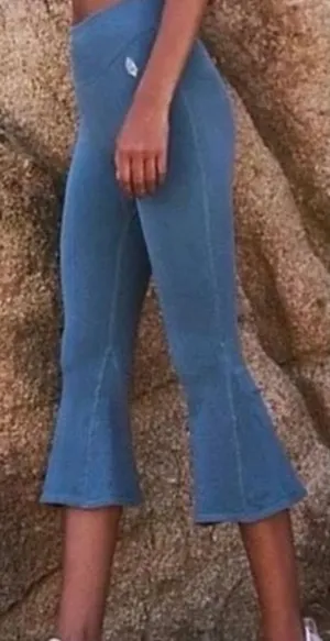 Free People FP Movement Go To Cropped Flares Size xs/small. Color Teal thumbnail 1