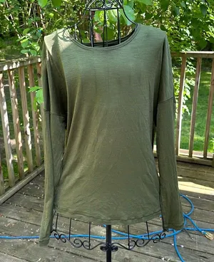 Lululemon Women's Green Shirt​ thumbnail 1
