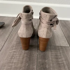 Open Toe Bootie Perforated Suede Bow Tie Taupe-8M thumbnail 6