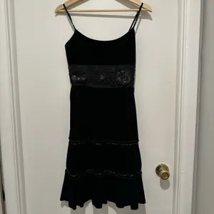 Stunning Black Velvet‎ Cocktail/Holiday Dress W/ Amazing Detail Size Large thumbnail 2