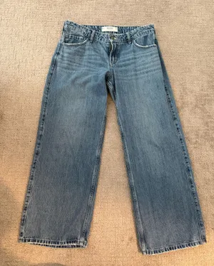 Blue Low-Rise Baggy Jeans thumbnail 1