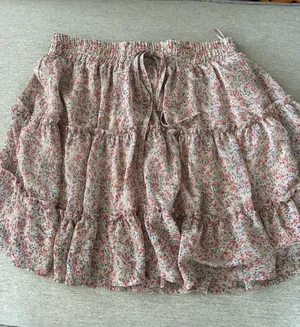 Floral skirt thumbnail 1