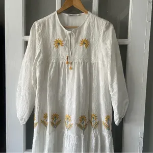 Zara Crochet Embroidered Dress Maxi‎ Bloggers Fav thumbnail 11