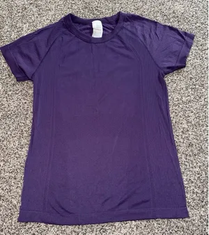 Old Navy Women's Purple Fluid Seamless Go Dry Tee Size Small thumbnail 1