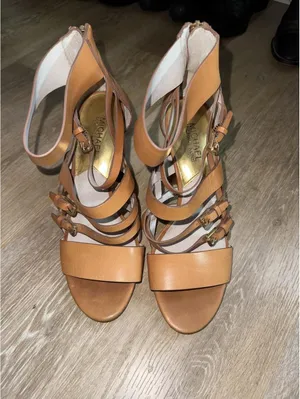 Michael Kors Winston leather strappy block-heel sandals thumbnail 2
