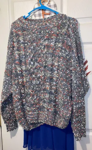 sweater Multiple Size L thumbnail 1