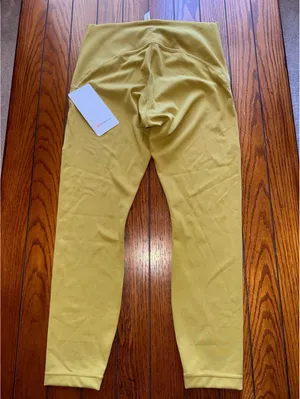 Lululemon Instill High Rise 25” Auric Gold Size 10 NWT thumbnail 3