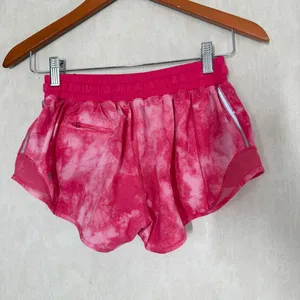 Lululemon Women’s Hotty Hot Short 2.5” in Tidal Trip Boom Juice/Boom Juice 4 thumbnail 6