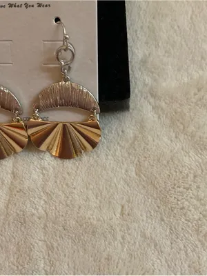 Pomina Silver Textured Fan Dangle Earrings thumbnail 3
