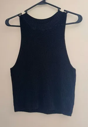 Reformation Black Crewneck Knit Top size small thumbnail 1
