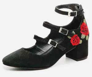 Steve Madden Black Flower Embroidered Mary Jane Shoes Buckles Chunky Heel Pumps size 7.5 thumbnail 1