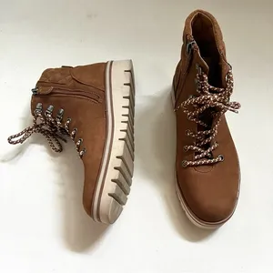 Caslon Hanley Brown Water Resistant Lace Up Boots Size 7.5 thumbnail 1